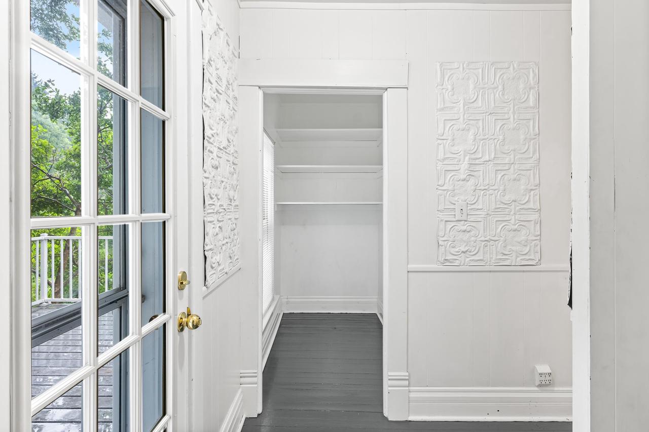 W2009 Irving Park Road