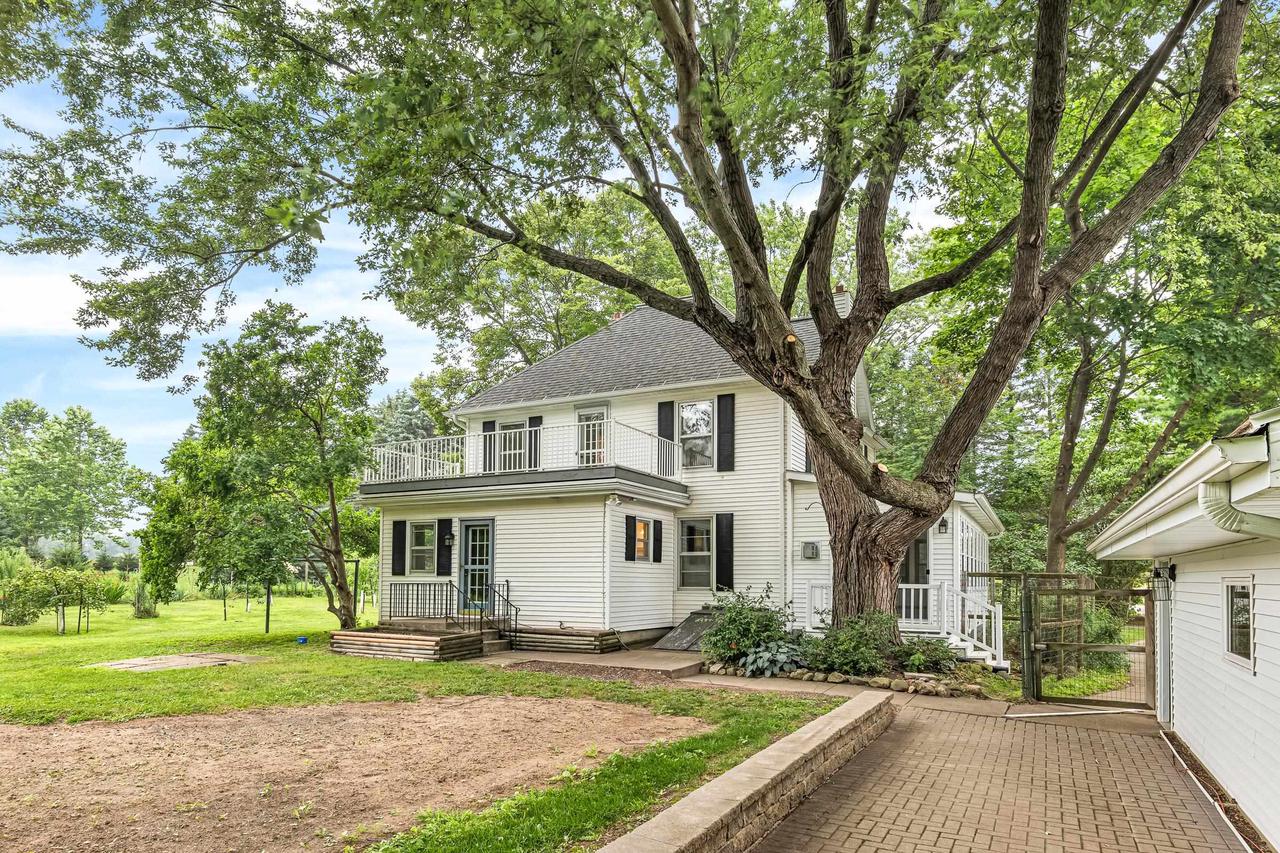 W2009 Irving Park Road