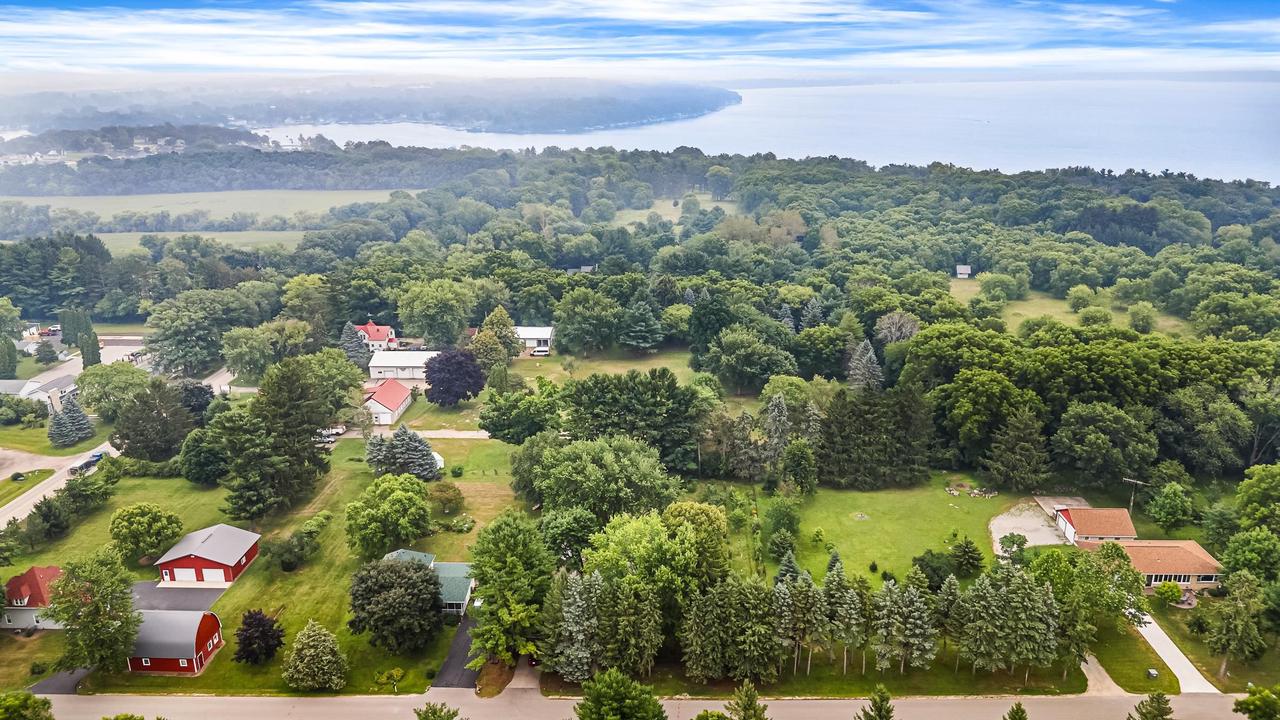 W2009 Irving Park Road