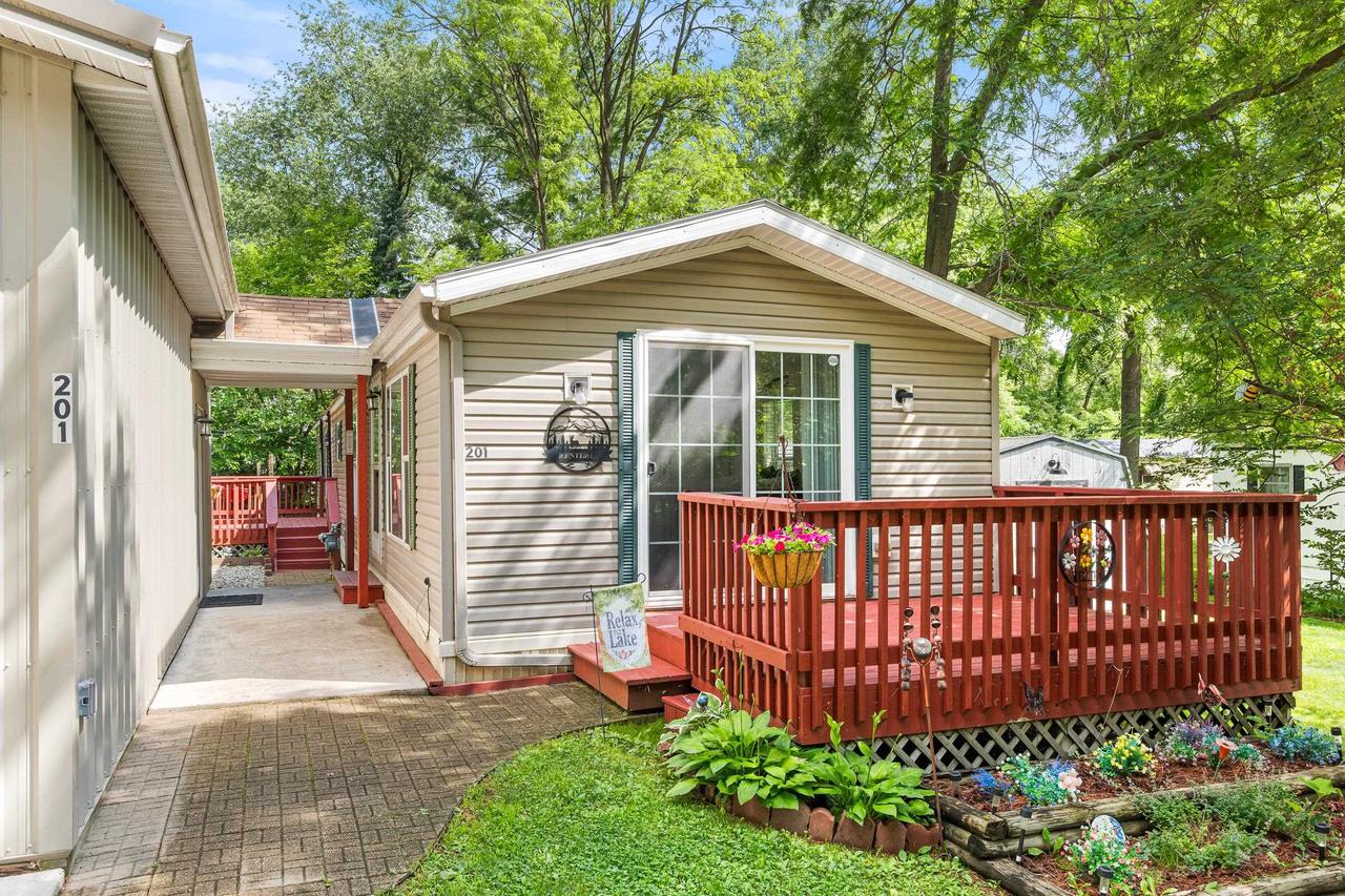 W2354 Highway 23 L201