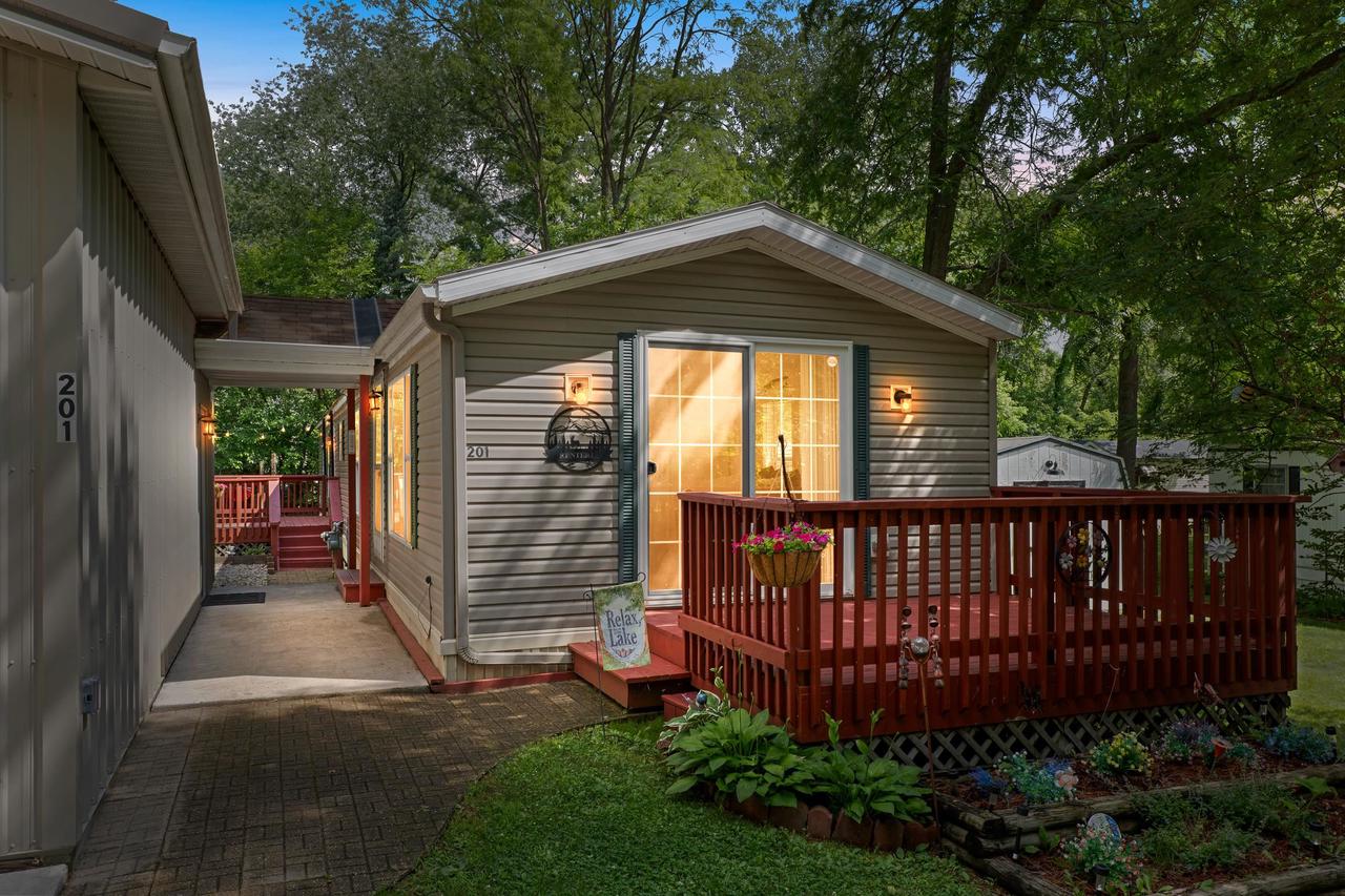 W2354 Highway 23 L201