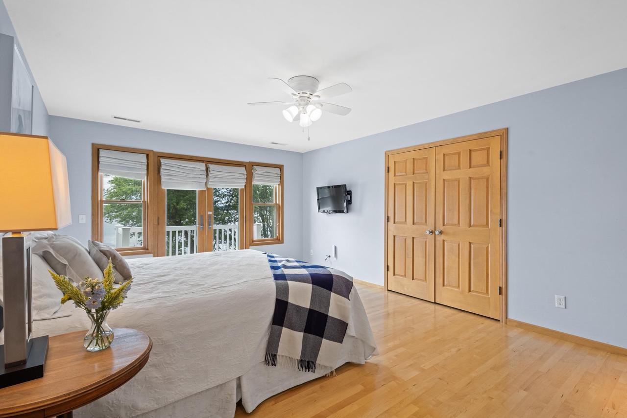 W1053 & W1049 Illinois Avenue