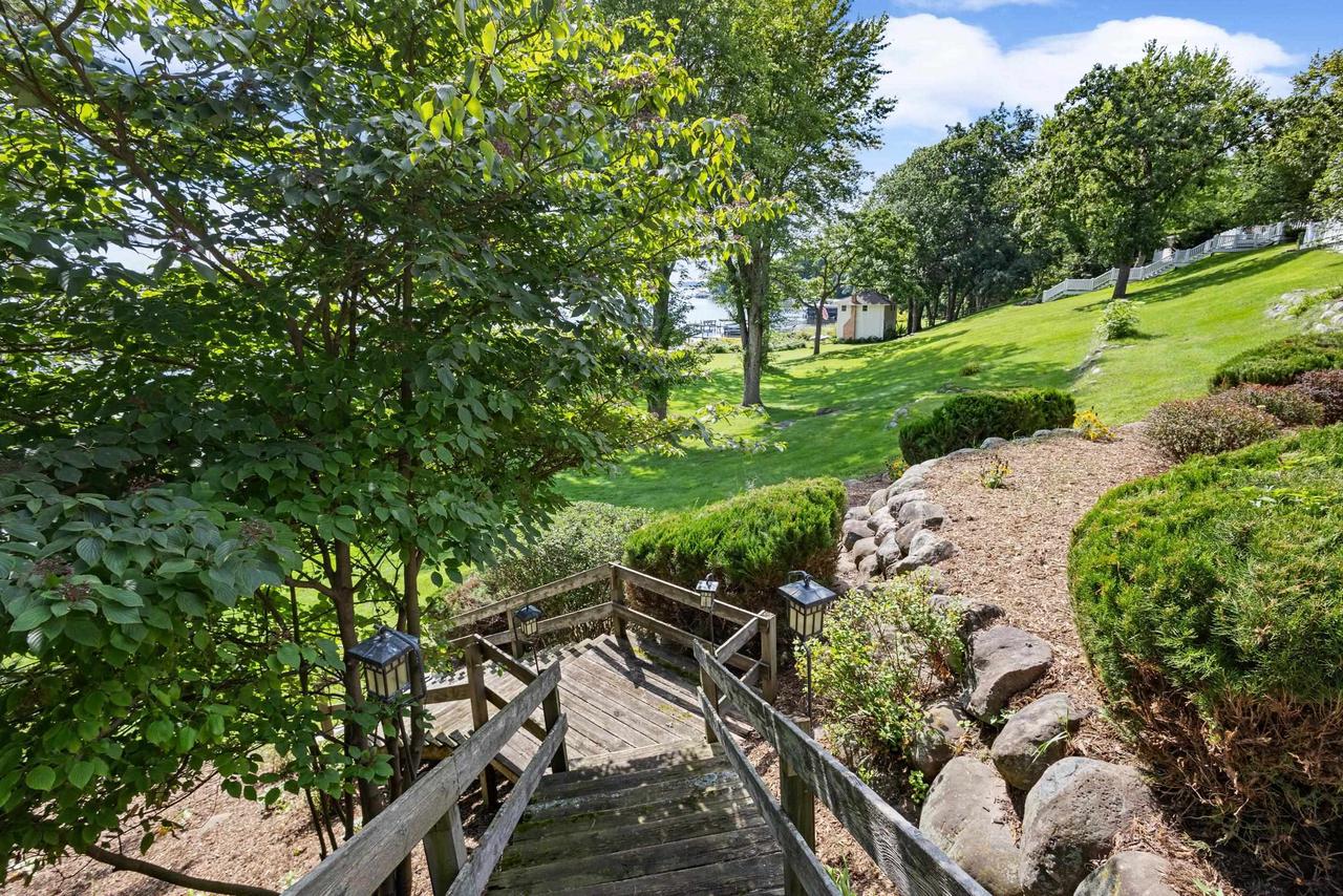 W1053 & W1049 Illinois Avenue