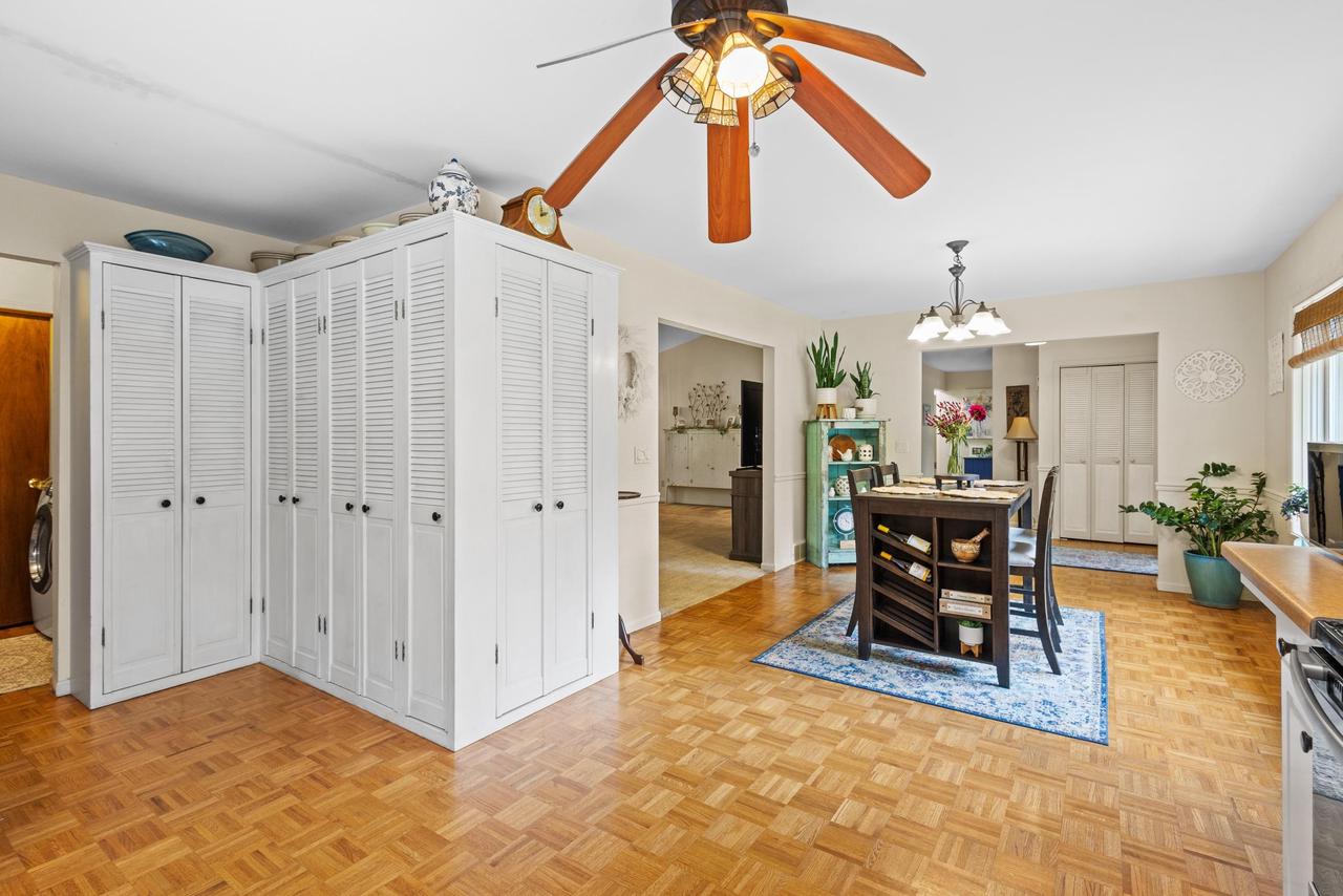 W1053 & W1049 Illinois Avenue