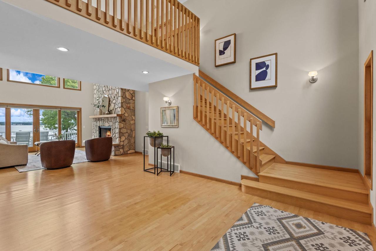 W1053 & W1049 Illinois Avenue