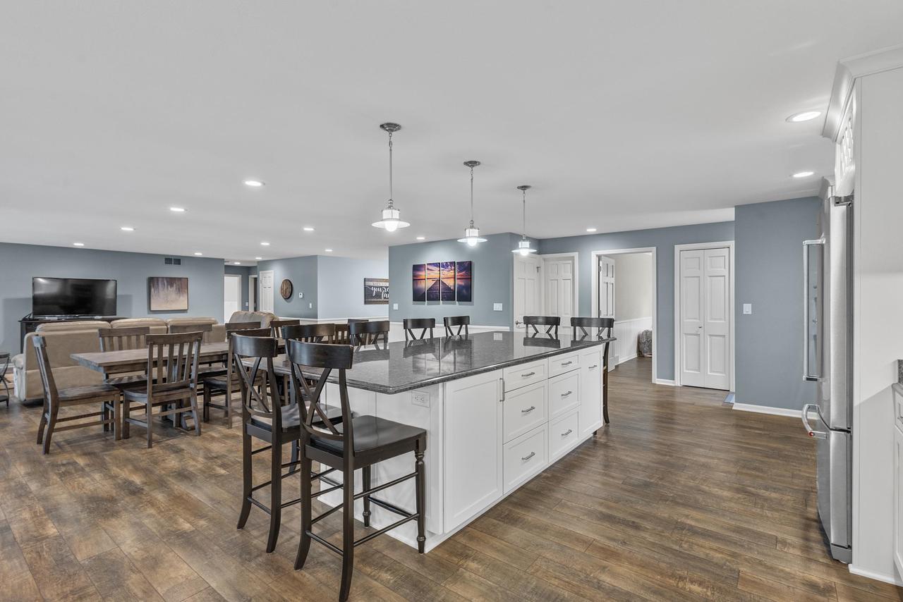 W2250 Oakwood Avenue