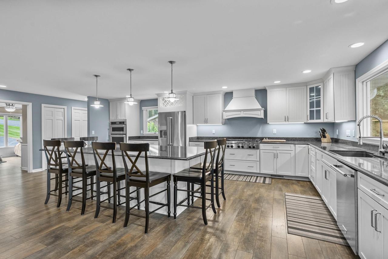 W2250 Oakwood Avenue