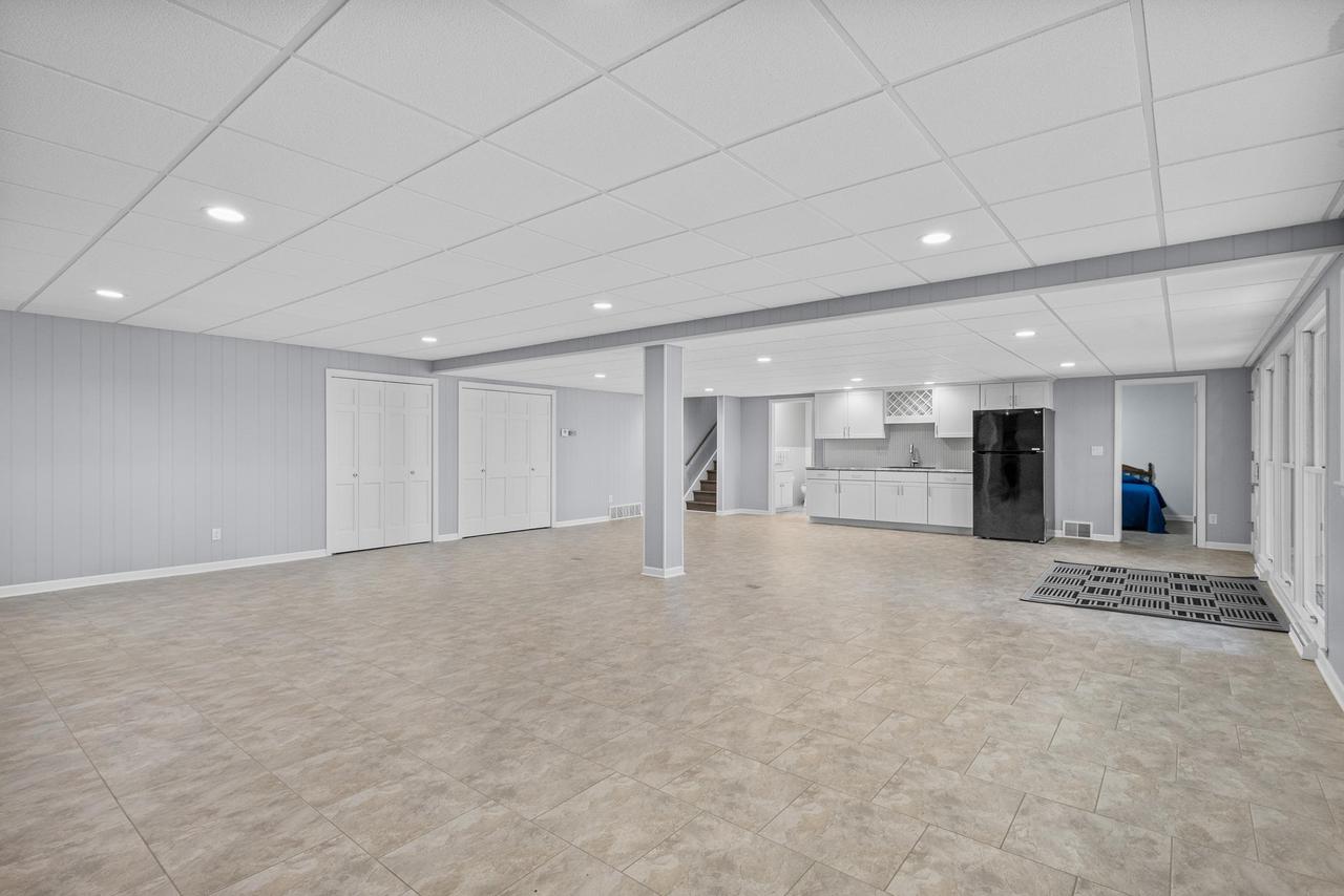 W2250 Oakwood Avenue