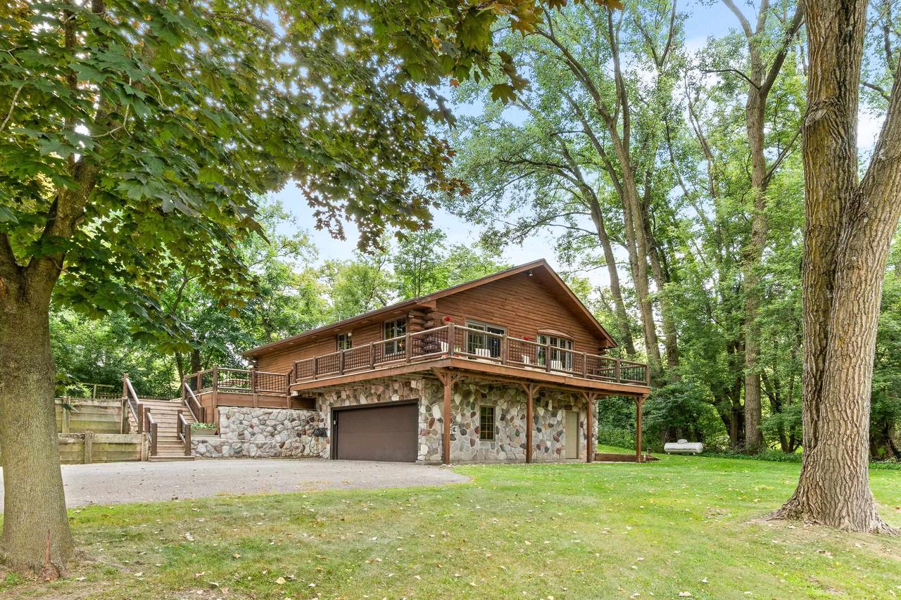 W14314 Brookwood Court