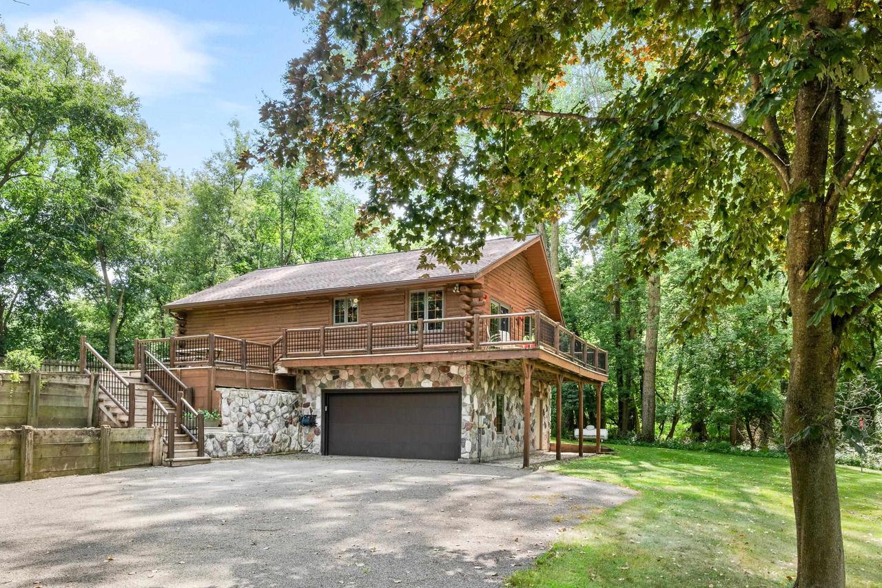 W14314 Brookwood Court