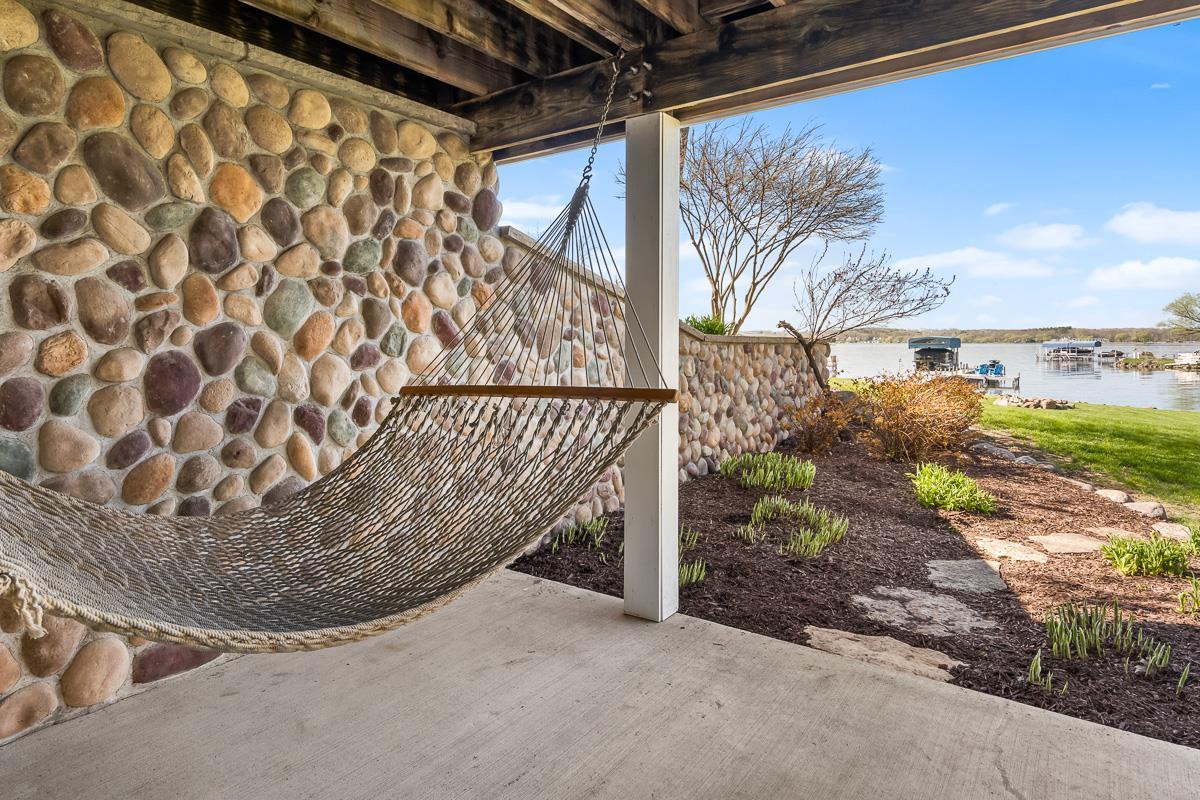 W960 Spring Grove Road