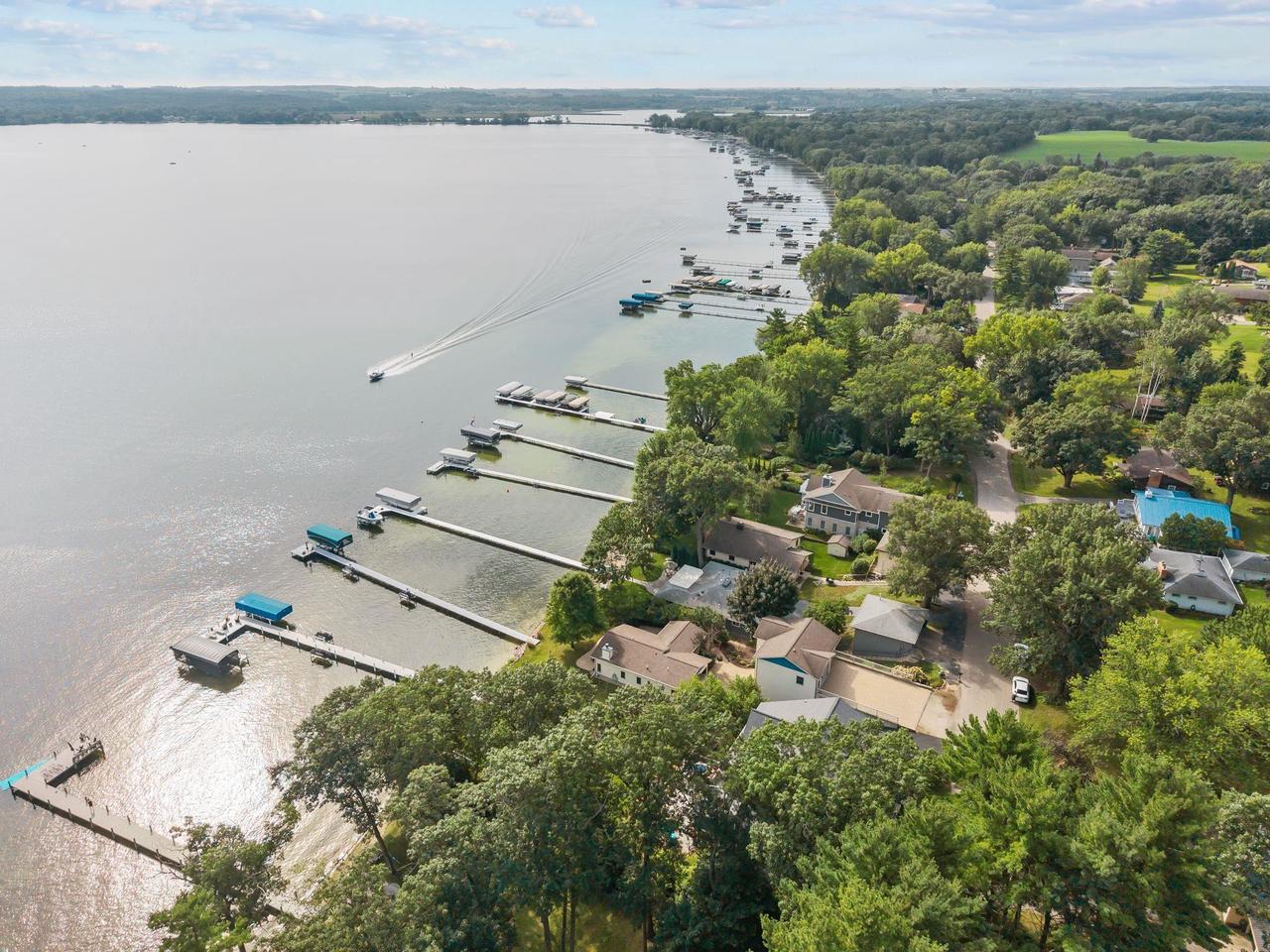 N4480 South Lakeshore Drive