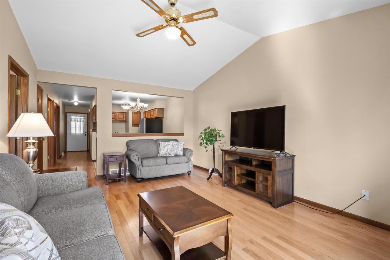 683 Beechwood Court 2F