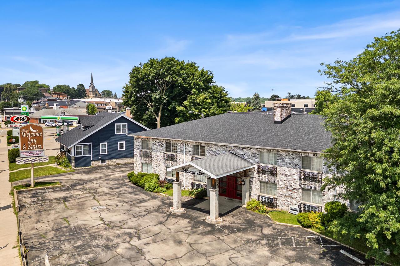 240 East Fond du Lac Street