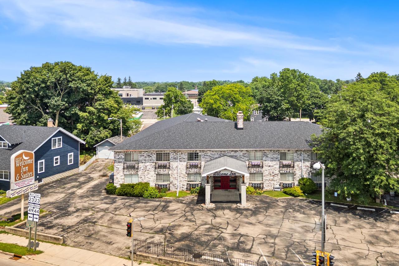 240 East Fond du Lac Street