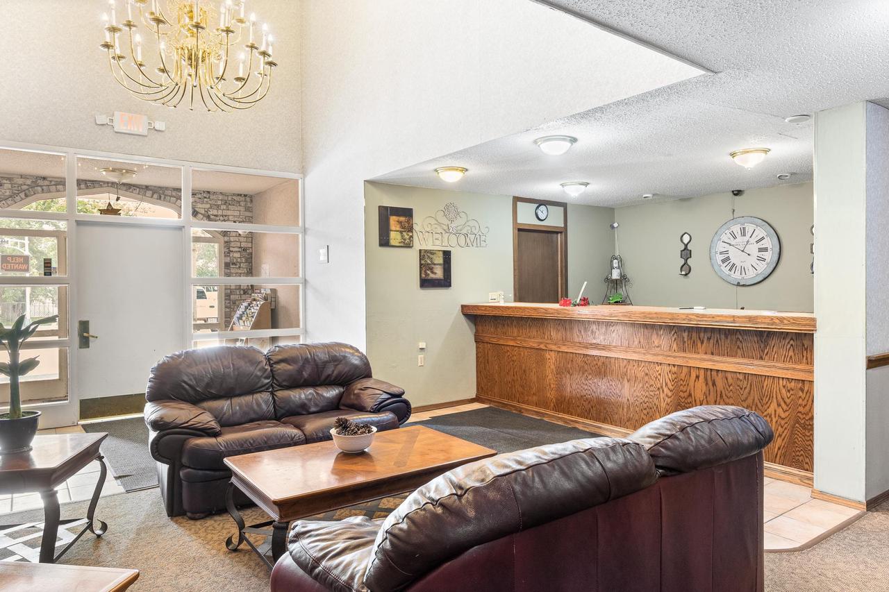 240 East Fond du Lac Street