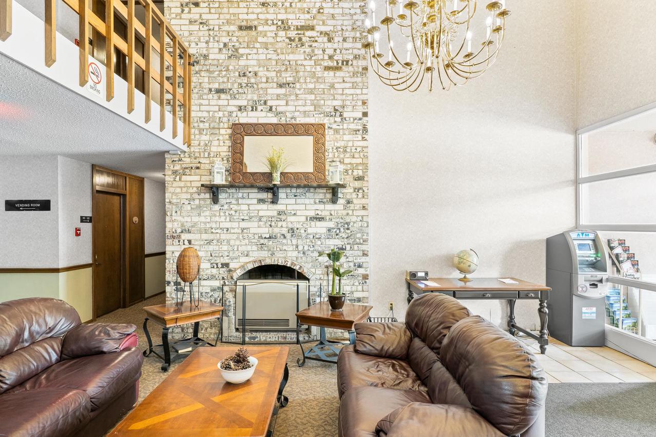 240 East Fond du Lac Street