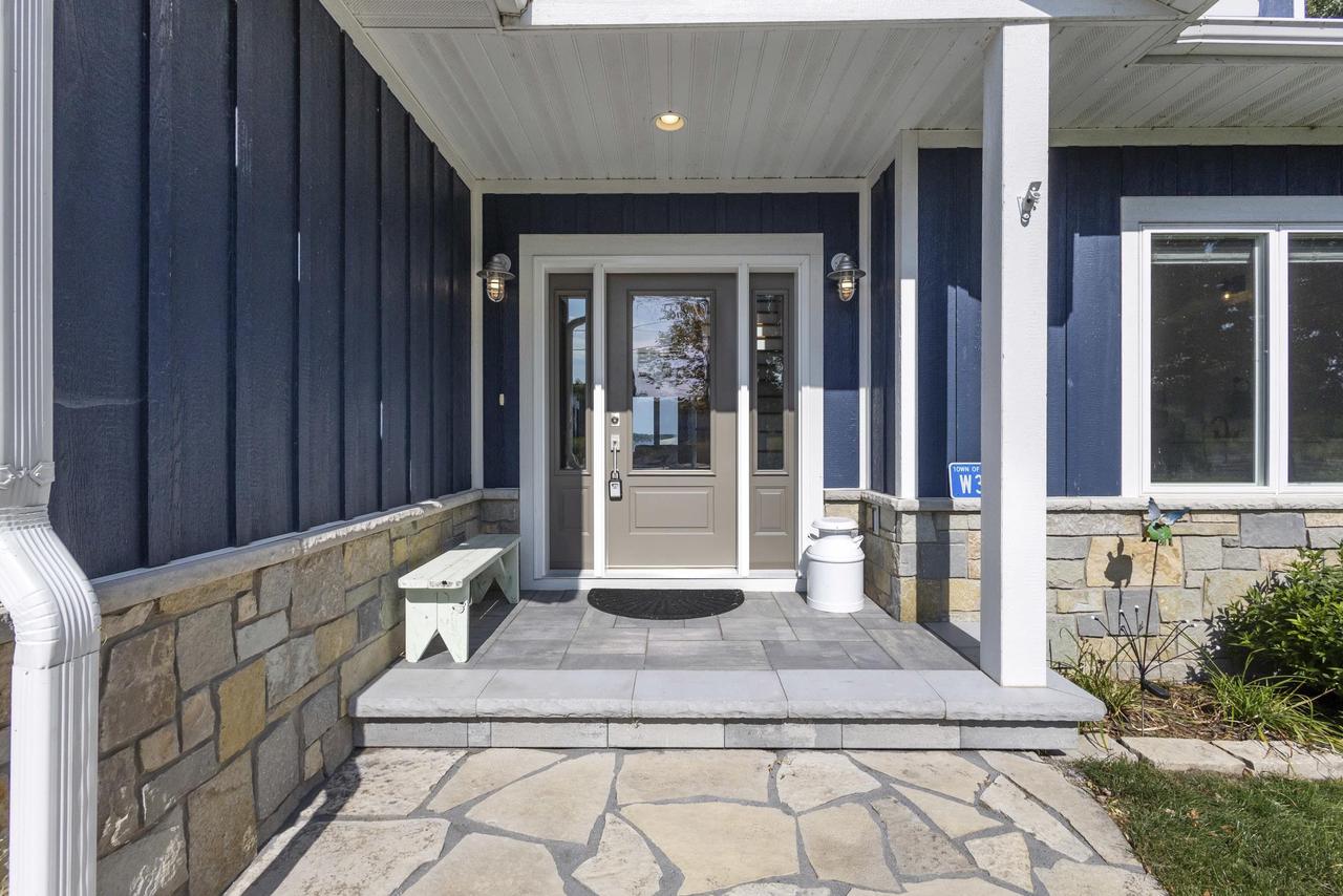 W3132 Blackbird Point Lane