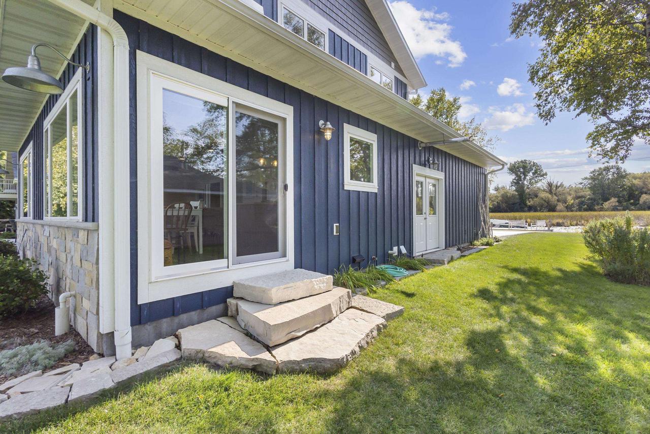 W3132 Blackbird Point Lane