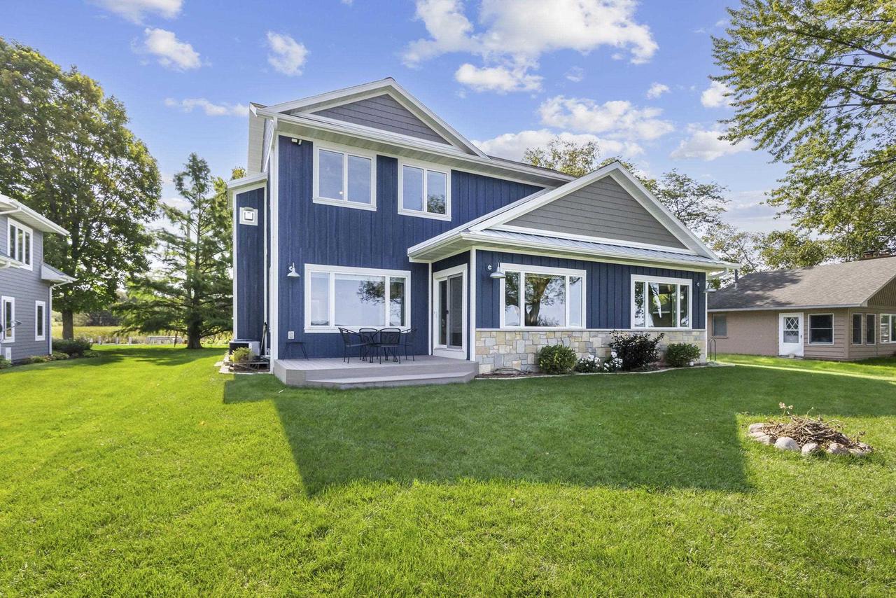 W3132 Blackbird Point Lane