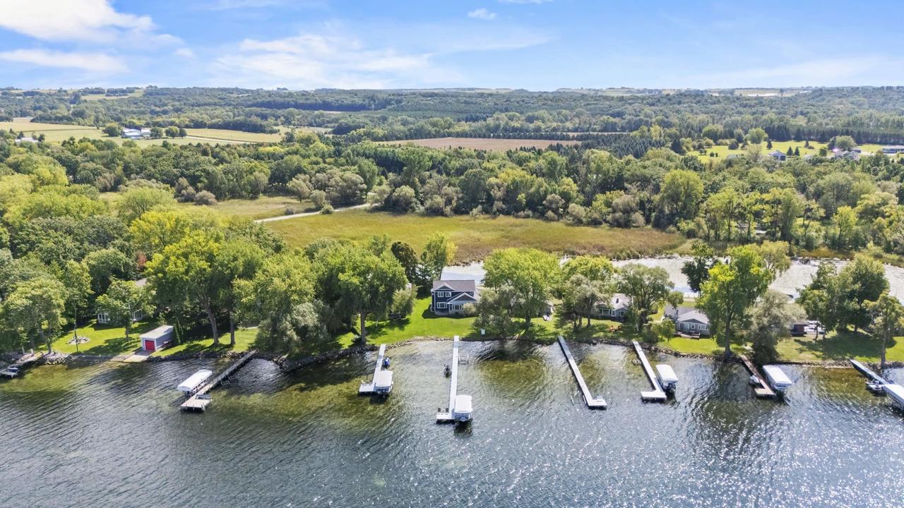 W3132 Blackbird Point Lane