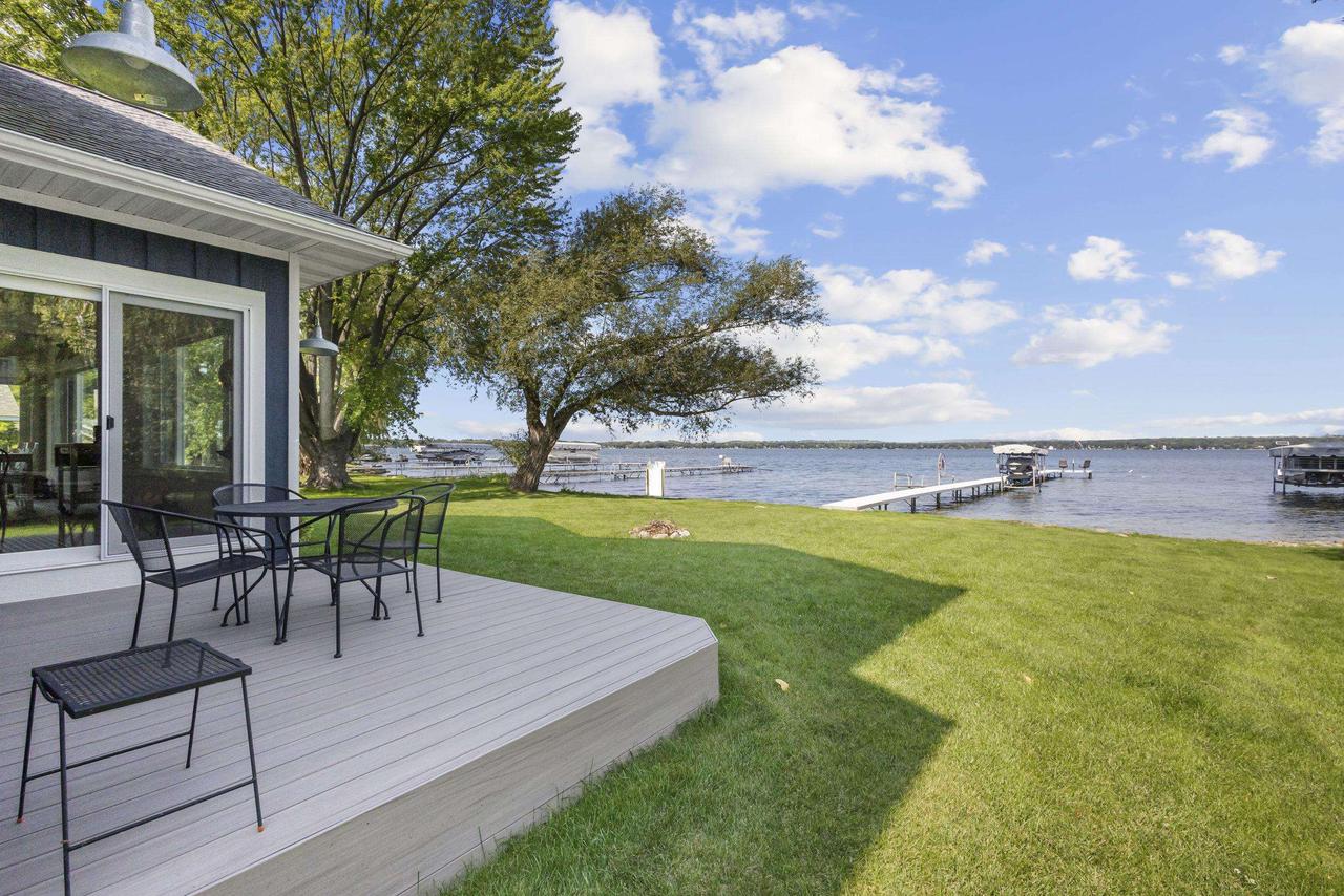 W3132 Blackbird Point Lane