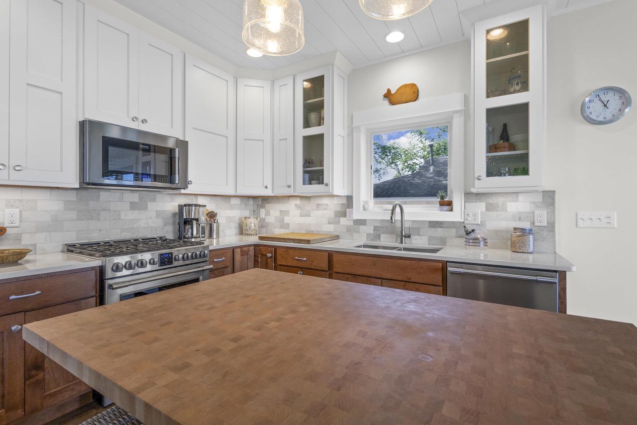 W3132 Blackbird Point Lane