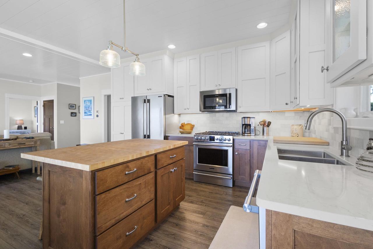 W3132 Blackbird Point Lane