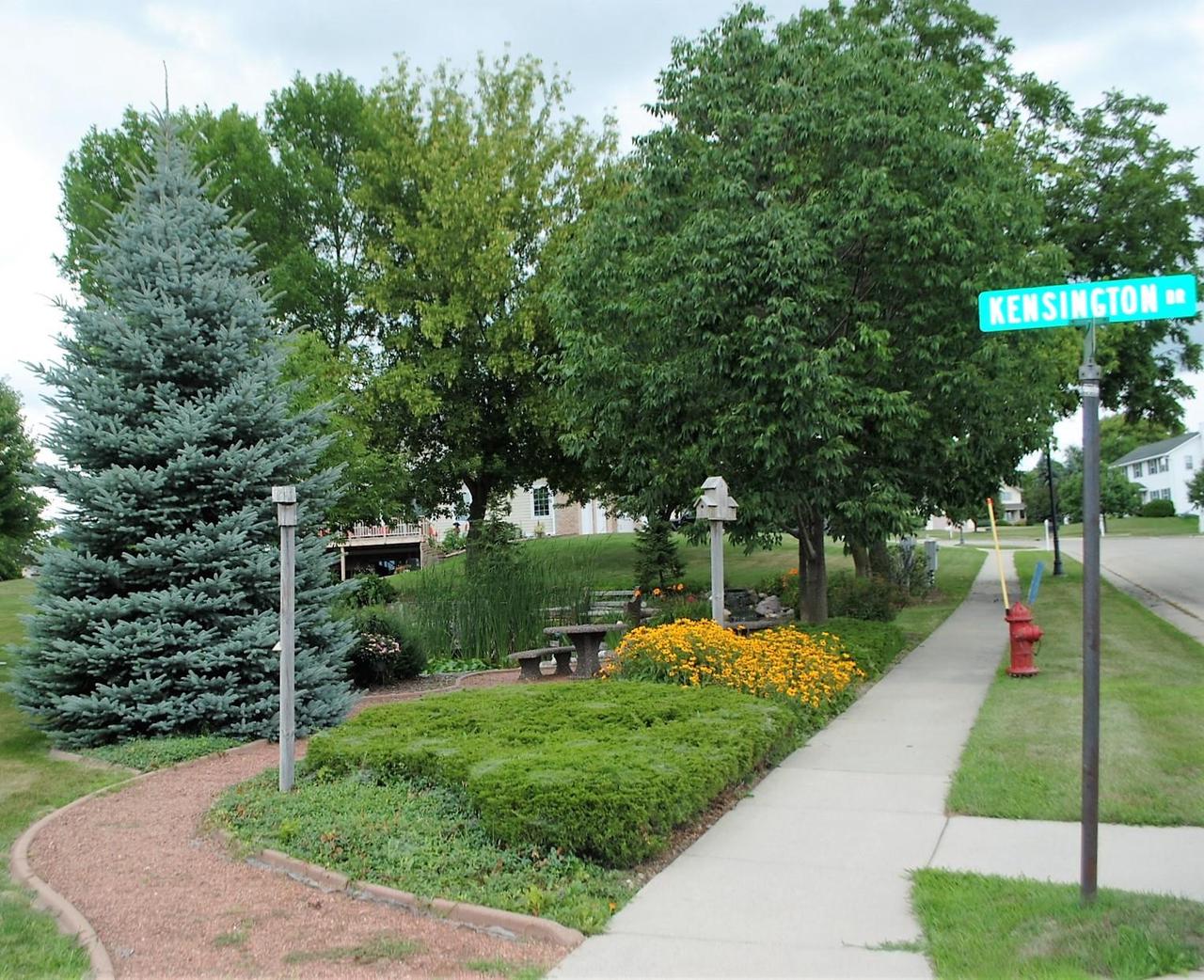 766 Kensington Drive