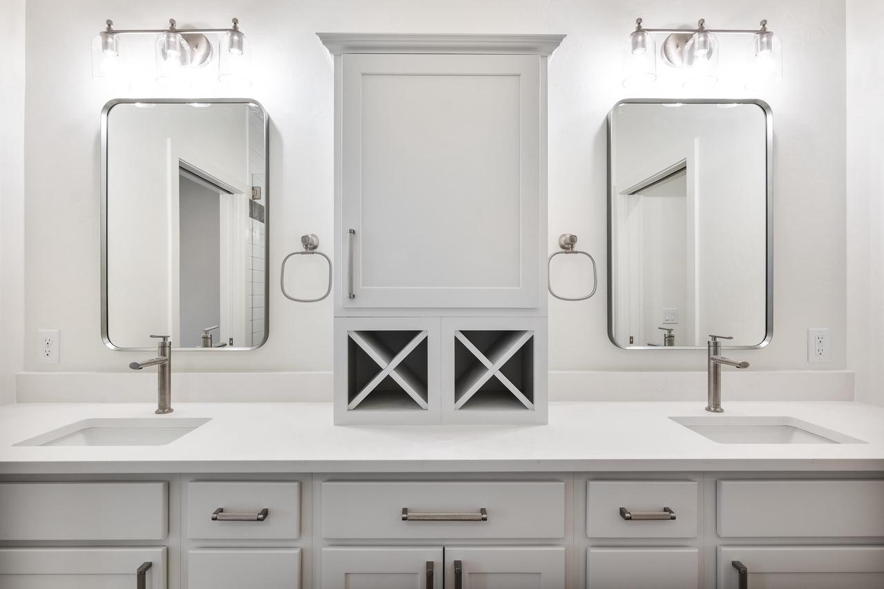 754 Kensington Drive