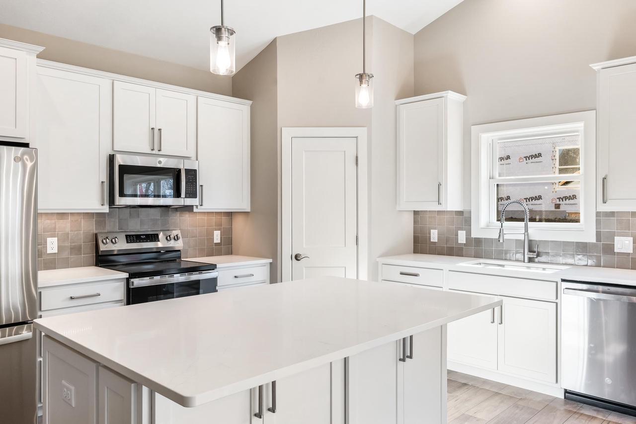 754 Kensington Drive