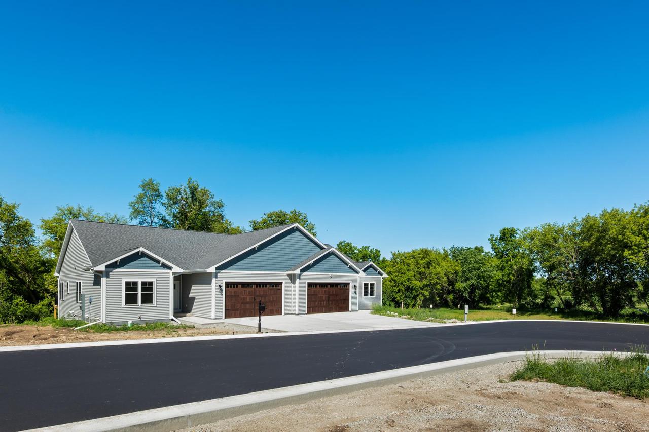 754 Kensington Drive