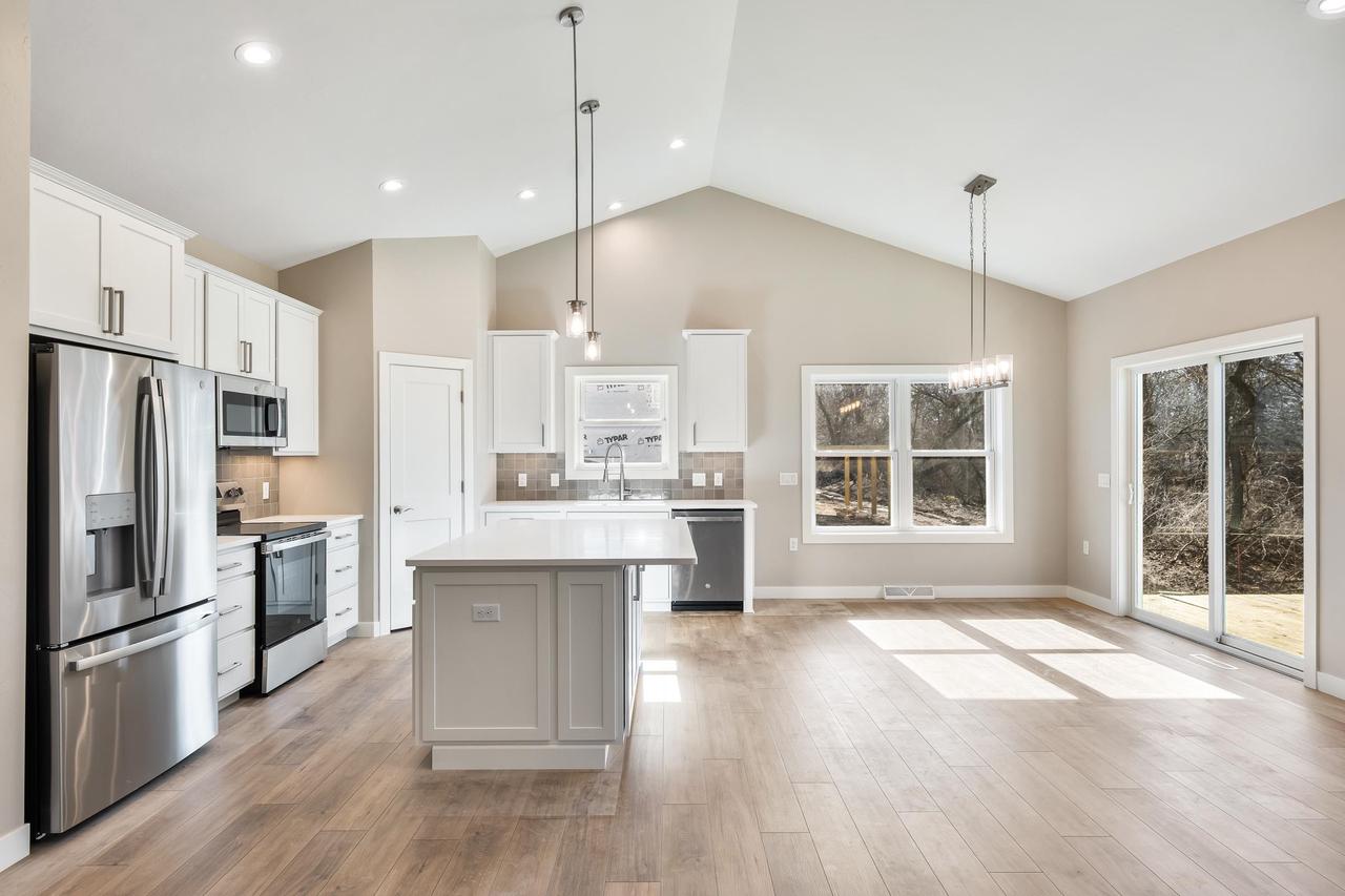 754 Kensington Drive