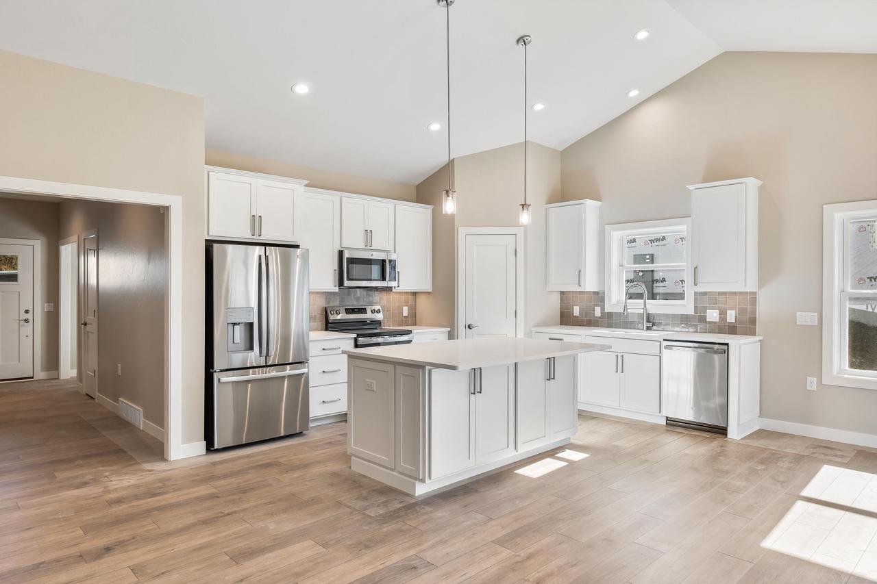 754 Kensington Drive