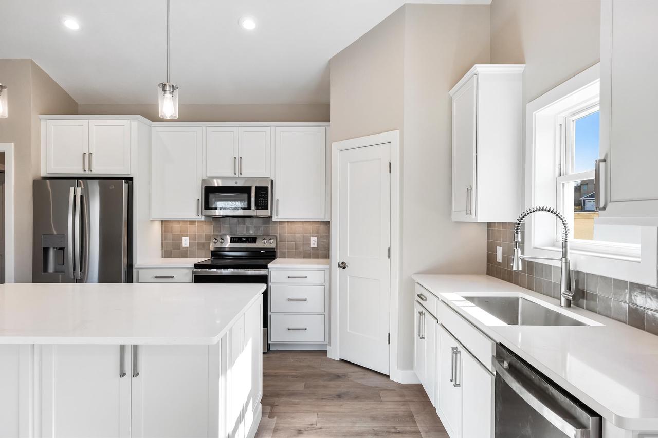 754 Kensington Drive