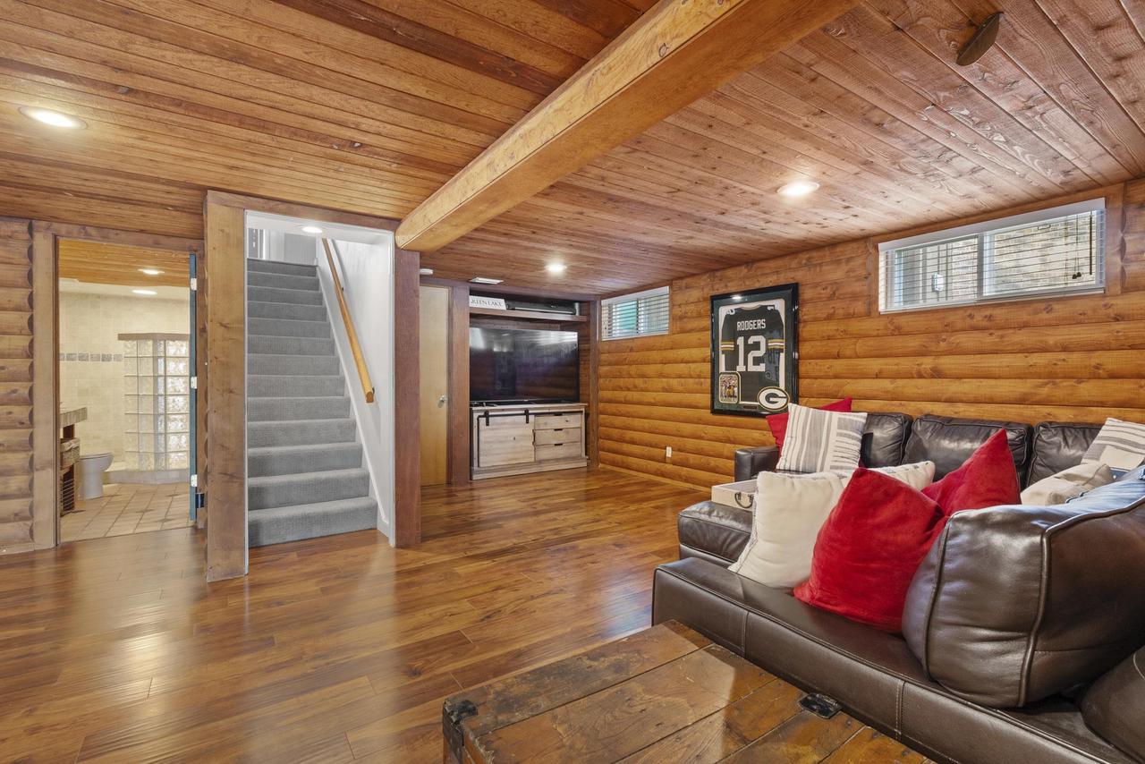 W3385 & W3380 Orchard Avenue