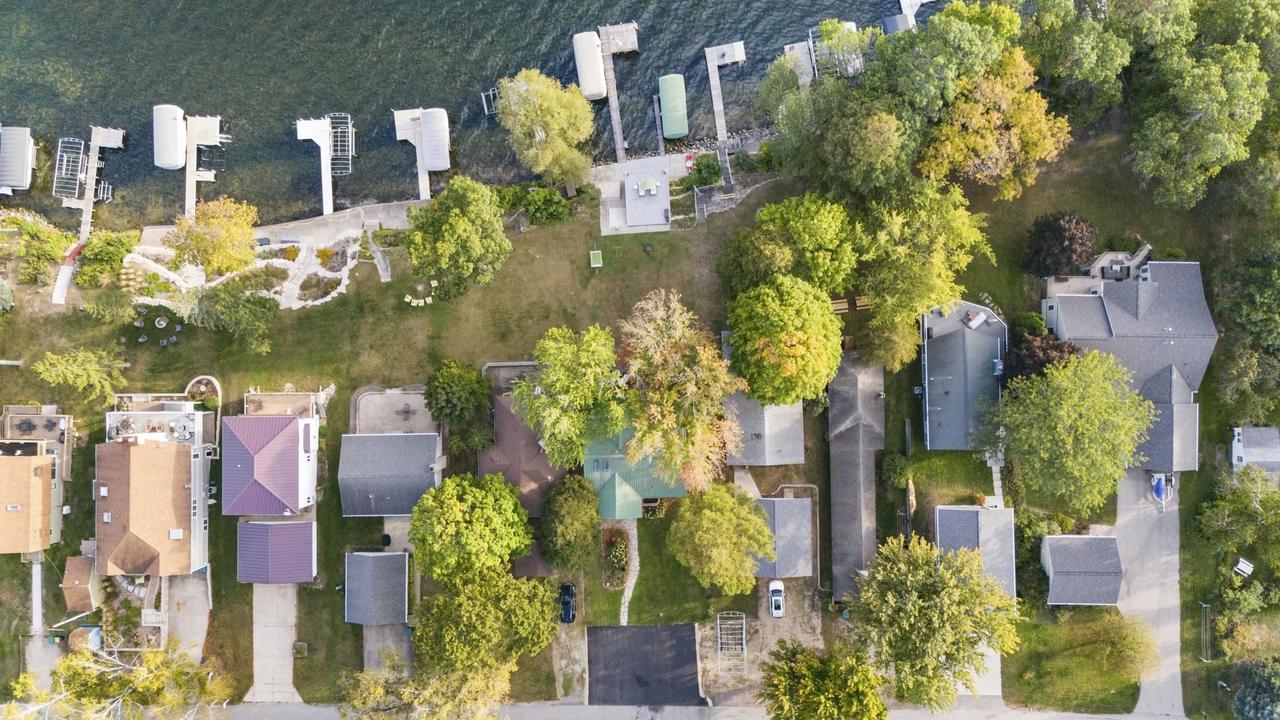 W3385 & W3380 Orchard Avenue