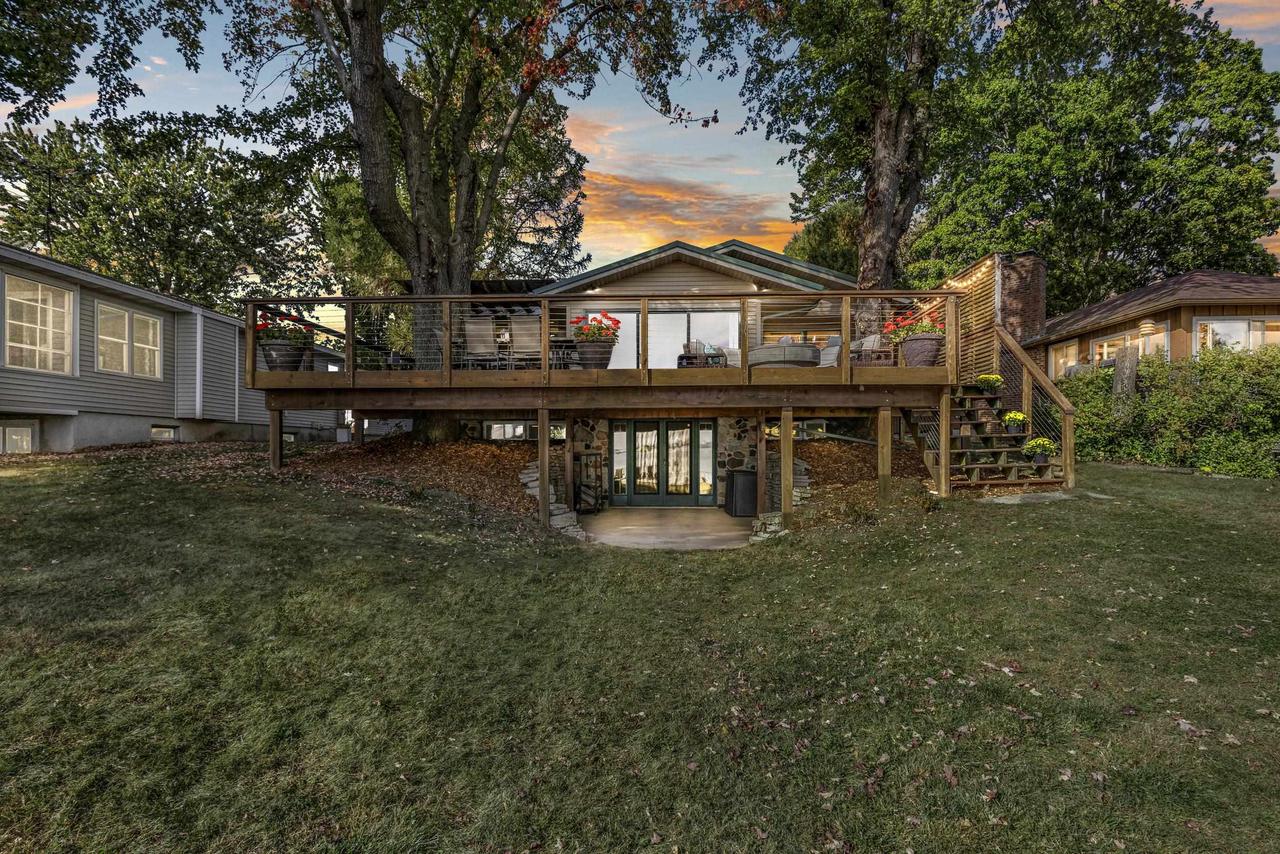 W3385 & W3380 Orchard Avenue