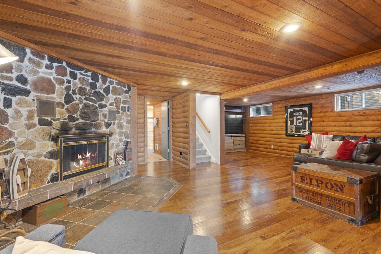 W3385 & W3380 Orchard Avenue