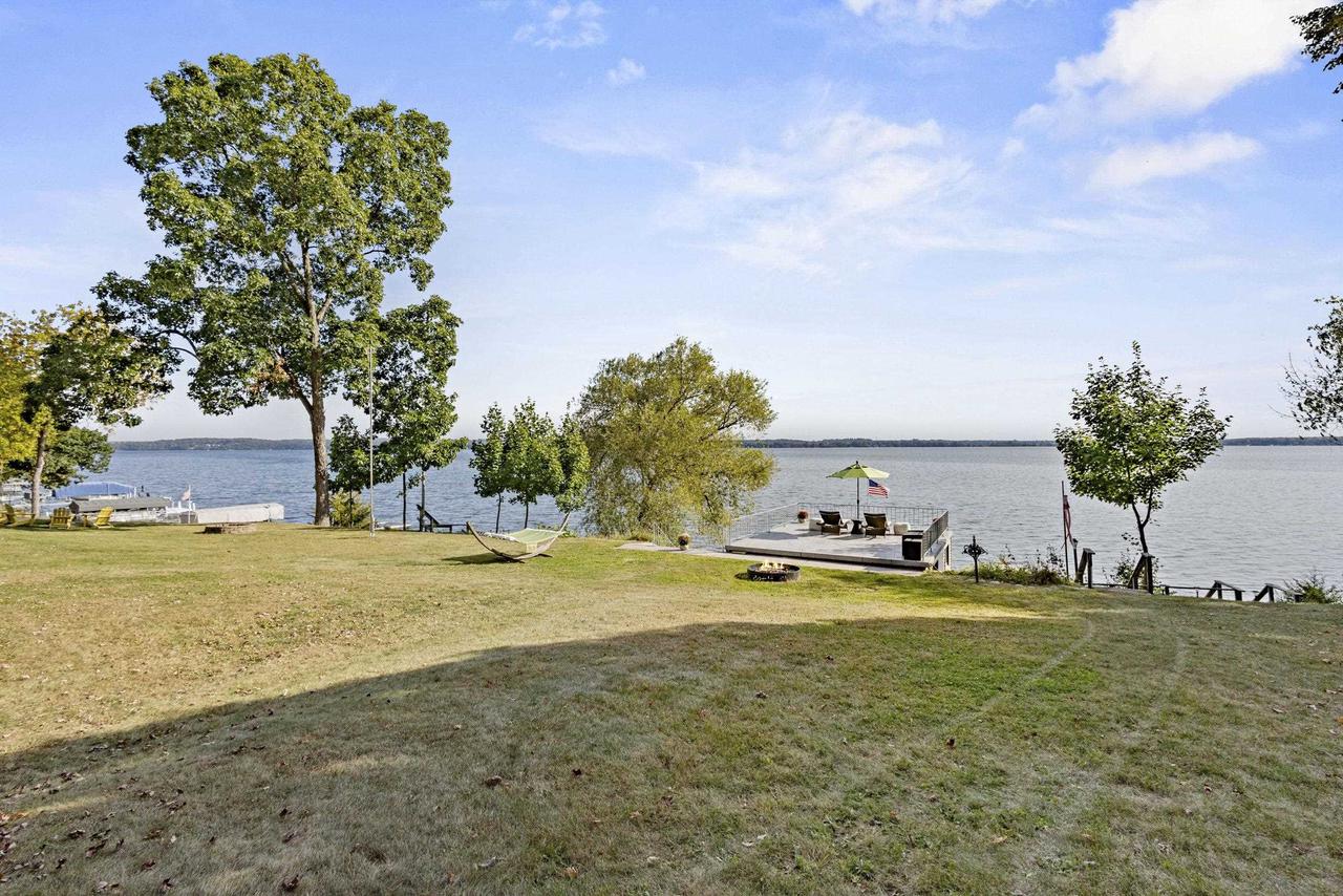 W3385 & W3380 Orchard Avenue