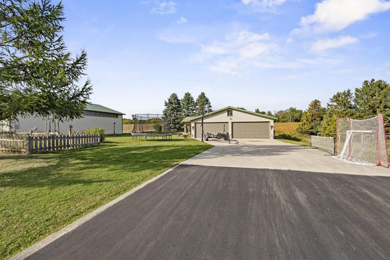 W3385 & W3380 Orchard Avenue