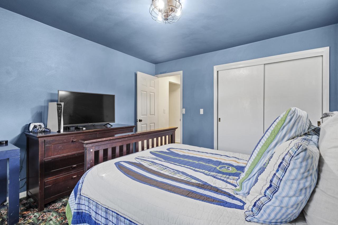 W3385 & W3380 Orchard Avenue