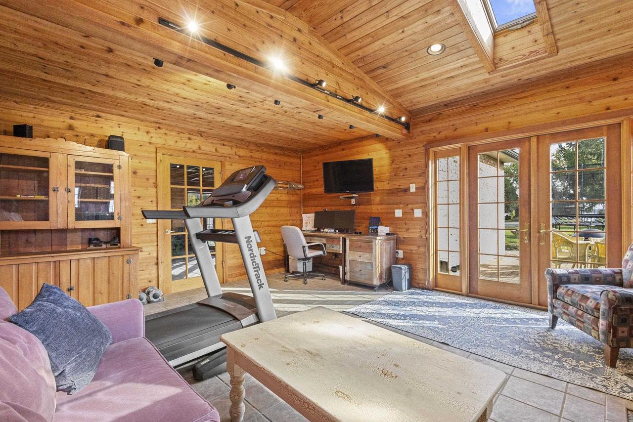 W3385 & W3380 Orchard Avenue