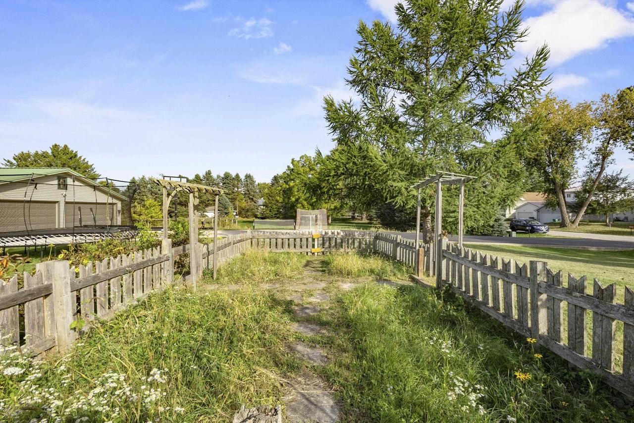 W3385 & W3380 Orchard Avenue