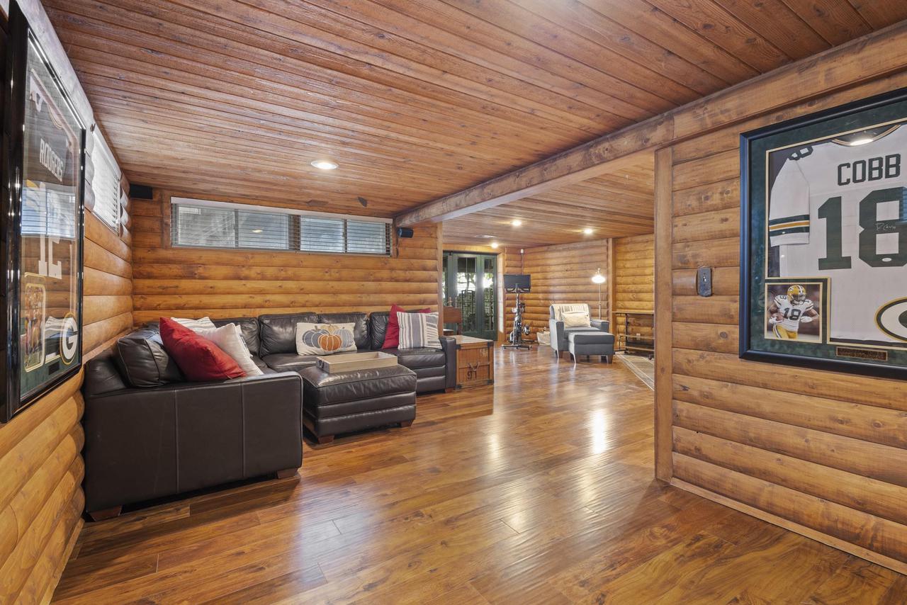 W3385 & W3380 Orchard Avenue