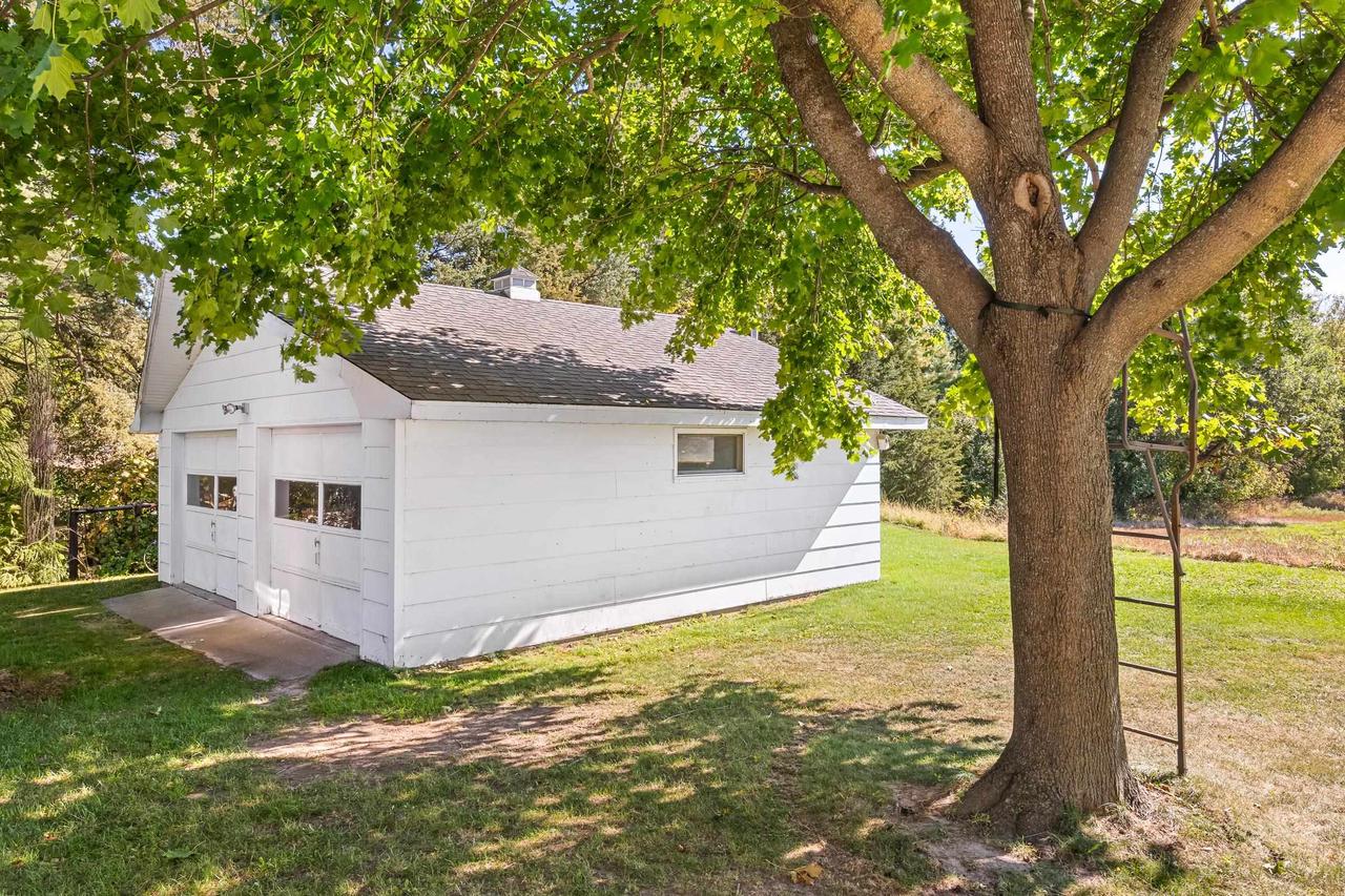 W1465 Spring Grove Road