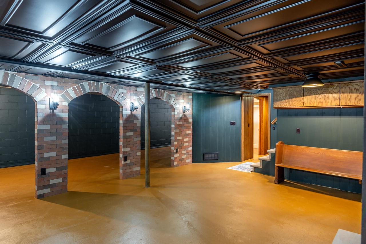 1319 East Harding Drive