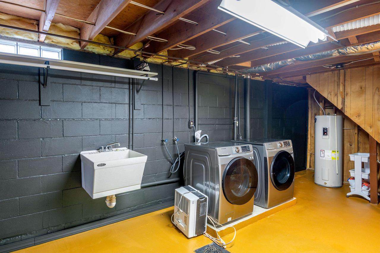 1319 East Harding Drive