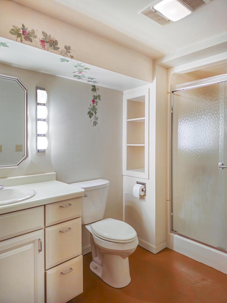 1319 East Harding Drive