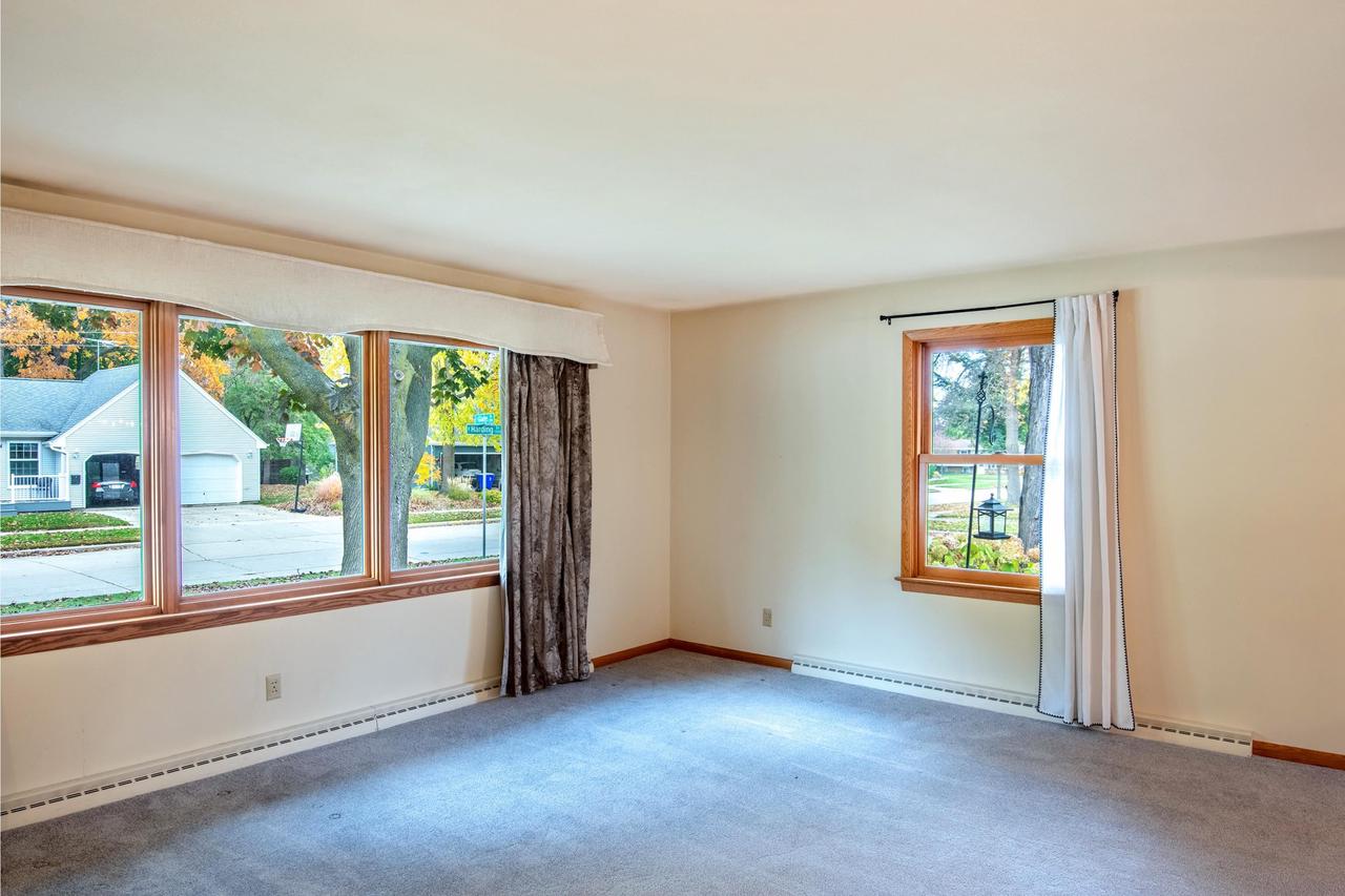 1319 East Harding Drive